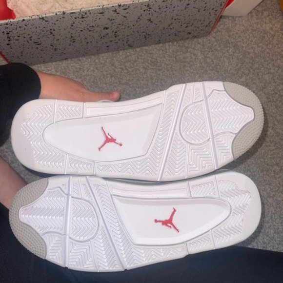 Air Jordan 4 Retro “White Oreo” - Picture 4 of 6